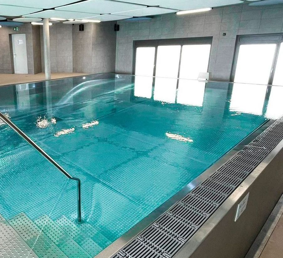 Swim classes in Aubonne — Aqua Swim Academy pool